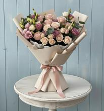 Букет цветов из:  Розы и Лизиантусы в Ильинское-Хованское