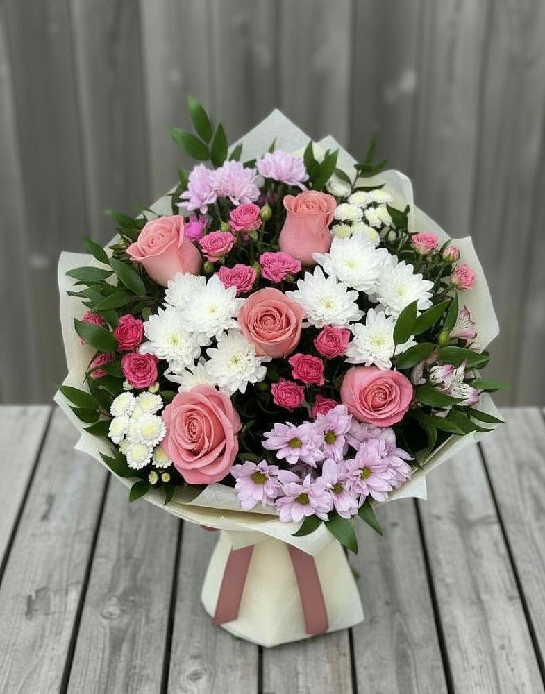 Букет цветов из: Альстромерии, Гвоздики, Розы и Хризантемы в Ильинское-Хованское