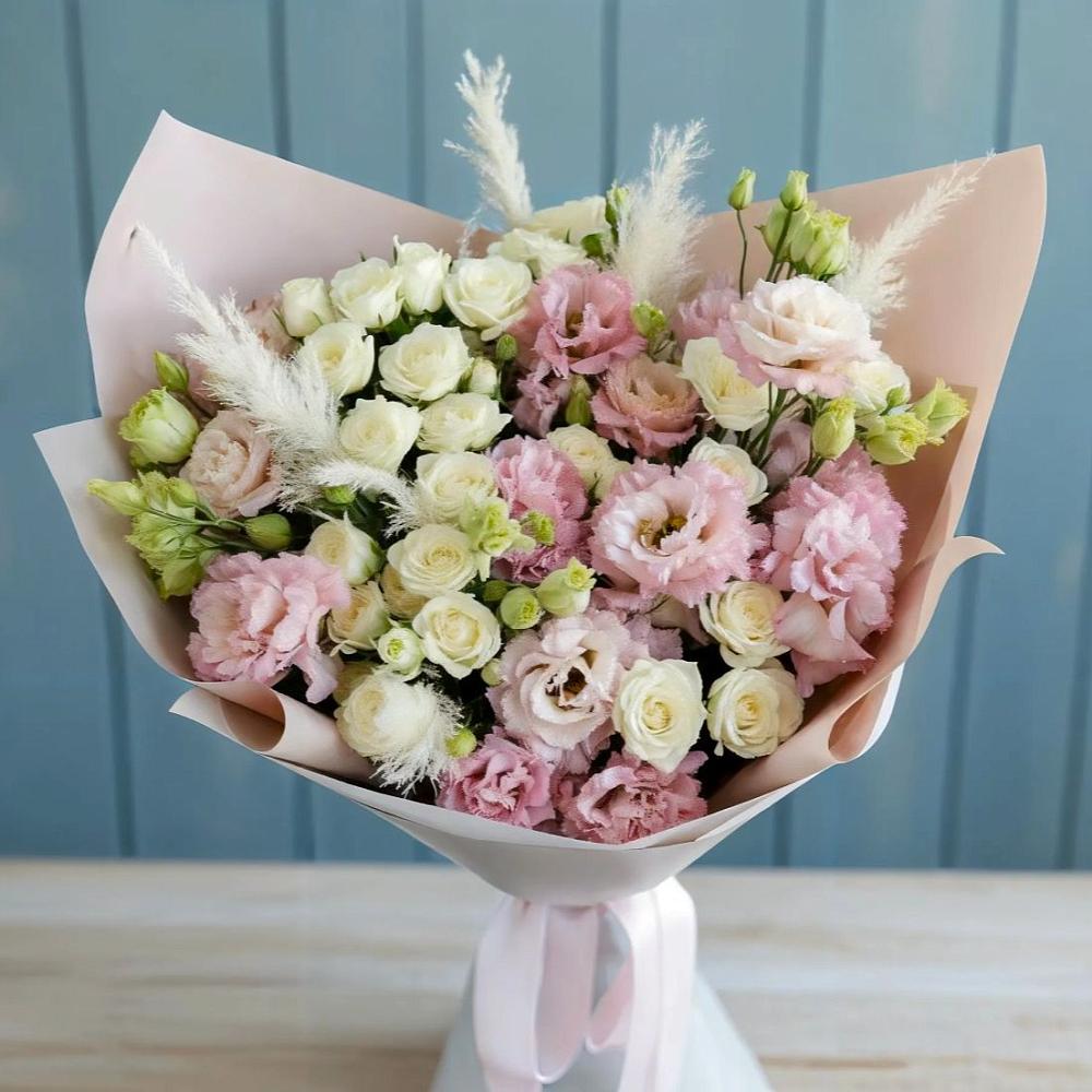 Букет цветов из: Альстромерии и Розы в Ильинское-Хованское