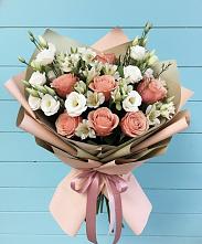 Букет цветов из:  Розы, Альстромерии и Лизиантусы #REPLACE_PRED# Ильинское-Хованское