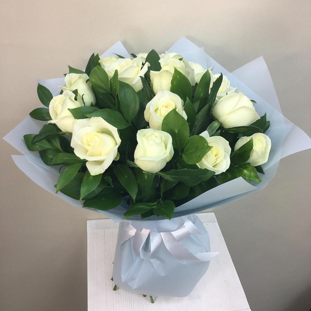 Букет 15 Белых роз Проуд в Ильинское-Хованское