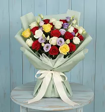 Букет цветов из:  Розы в Ильинское-Хованское