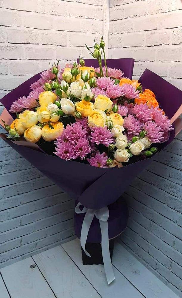 Букет цветов из: Хризантемы и Розы в Ильинское-Хованское