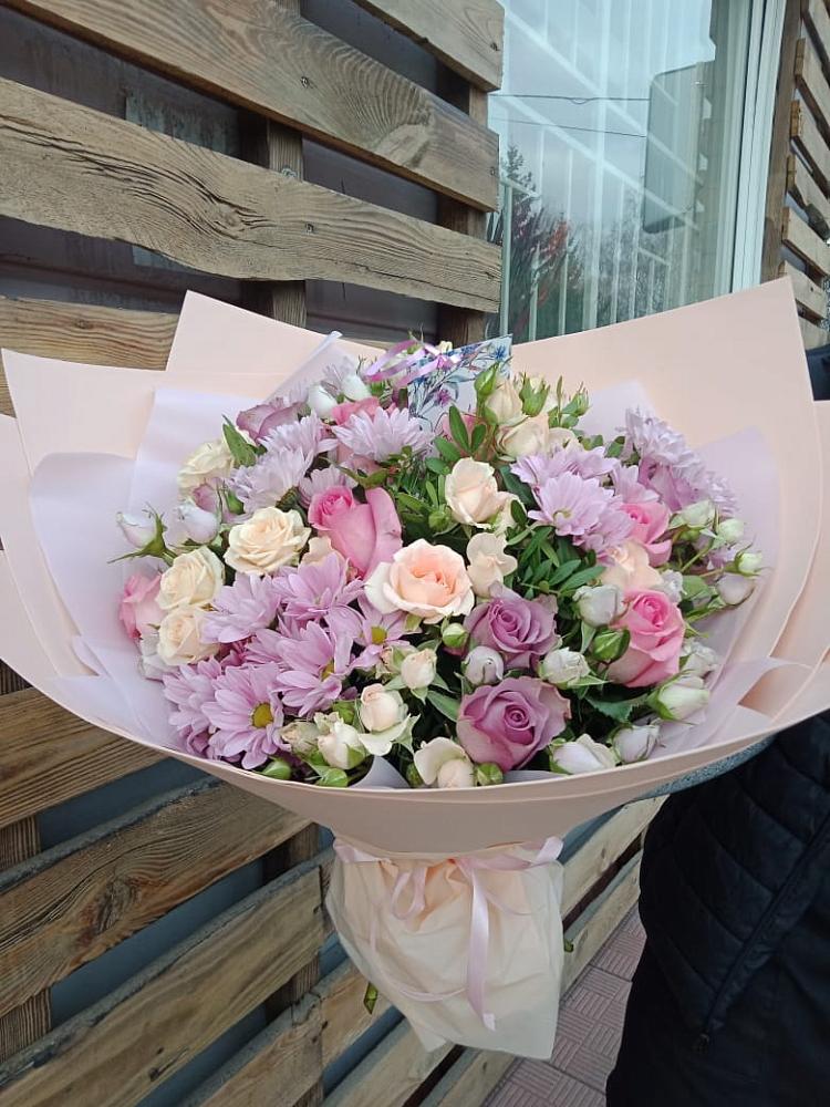 Букет цветов из: Розы и Хризантемы в Ильинское-Хованское