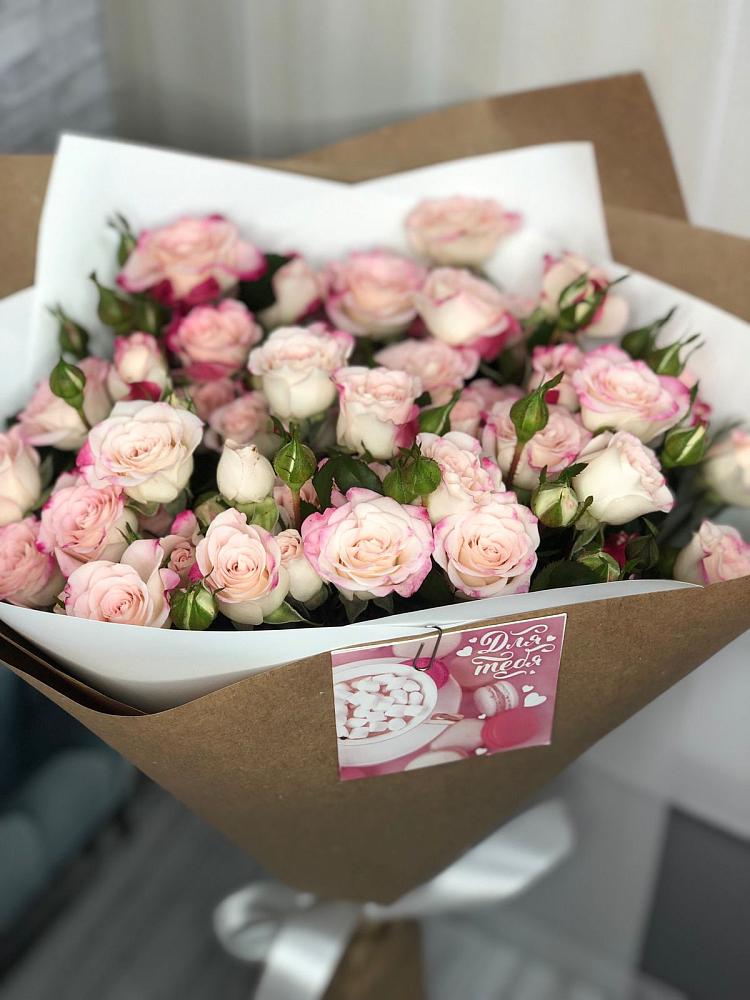 Букет цветов из: Розы в Ильинское-Хованское