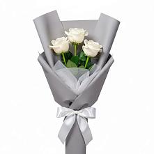 Букет 3 белые розы в Ильинское-Хованское