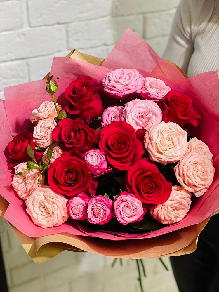 Букет цветов из: Розы в Ильинское-Хованское