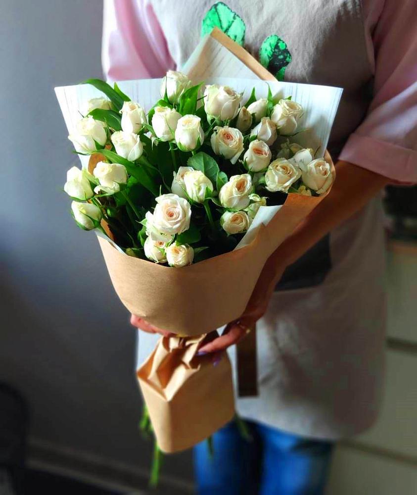 Букет цветов из: Розы в Ильинское-Хованское