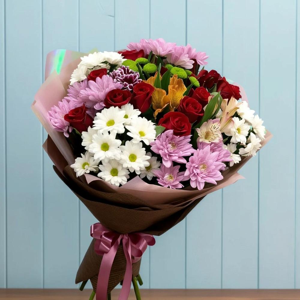 Букет цветов из: Розы, Хризантемы и Альстромерии в Ильинское-Хованское