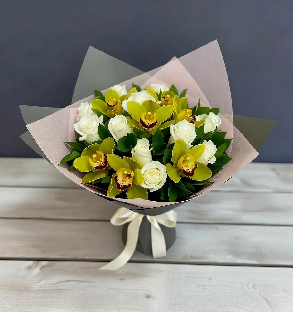 Букет цветов из: Орхидеи и Розы в Ильинское-Хованское