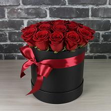 Цветочная композиция из Розы в шляпной коробке в Ильинское-Хованское