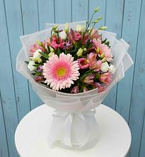 Букет цветов из:  Герберы, Альстромерии и Лизиантусы в Ильинское-Хованское