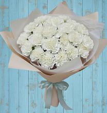 Букет цветов из:  Гвоздики в Ильинское-Хованское