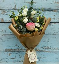 Букет цветов из:  Розы и Лизиантусы в Ильинское-Хованское