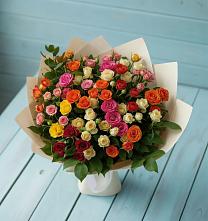 Букет Микс из разноцветных кустовых роз в Ильинское-Хованское