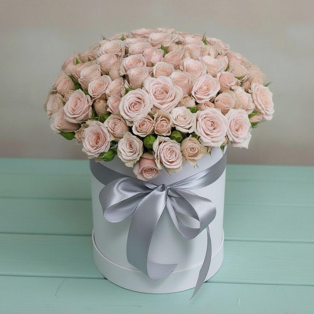 Цветочная композиция из Розы в шляпной коробке в Ильинское-Хованское